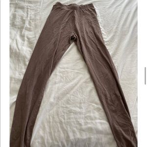 Brown leggings, cotton, polyester, and spandex material